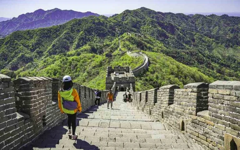 Great Wall, Hutongs and Evening Food Tour