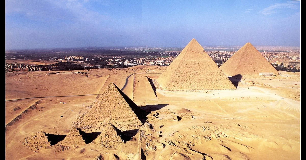 Giza Pyramid Plateau