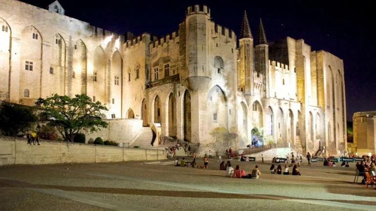 Palais des Papes and Gardens