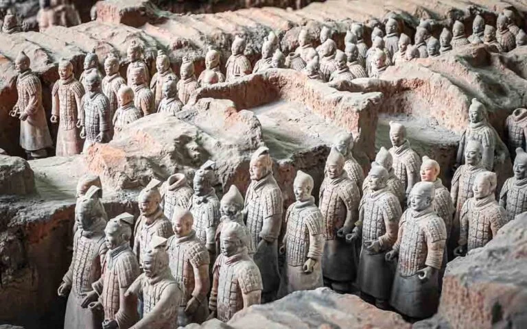 Terracotta Warriors, City Wall and Food Tour